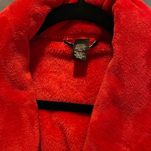 Victoria’s Secret Robe - Picture 8 of 8